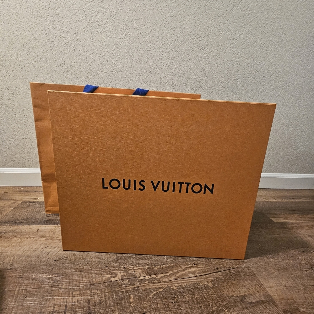 Louis Vuitton NoeNoe MM, Black